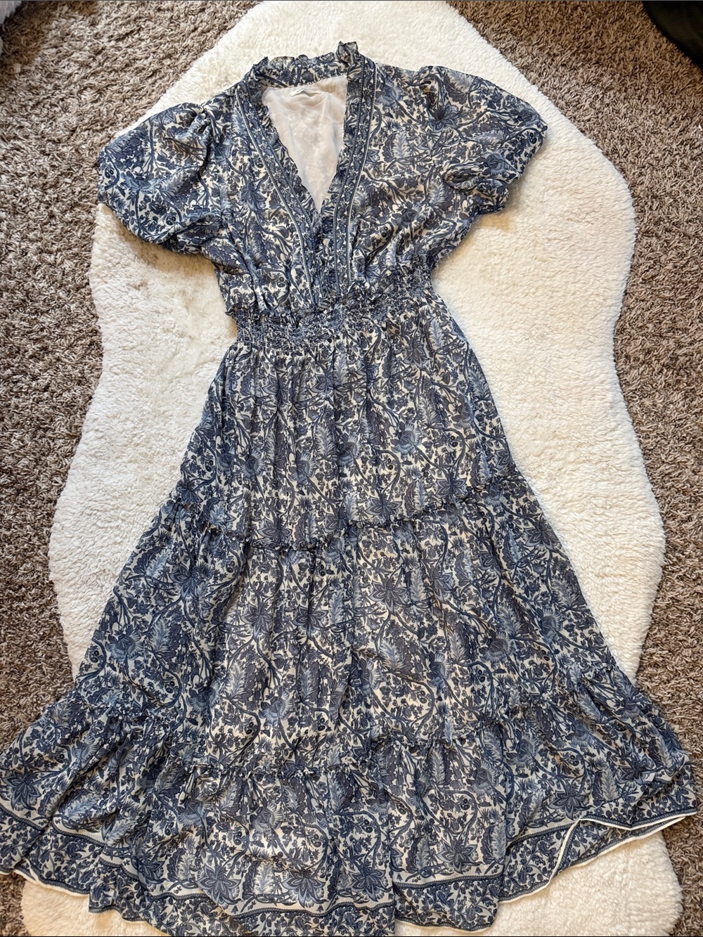 Max Studio London Blue Floral V‑Neck Puff Sleeve Tiered Maxi Dress